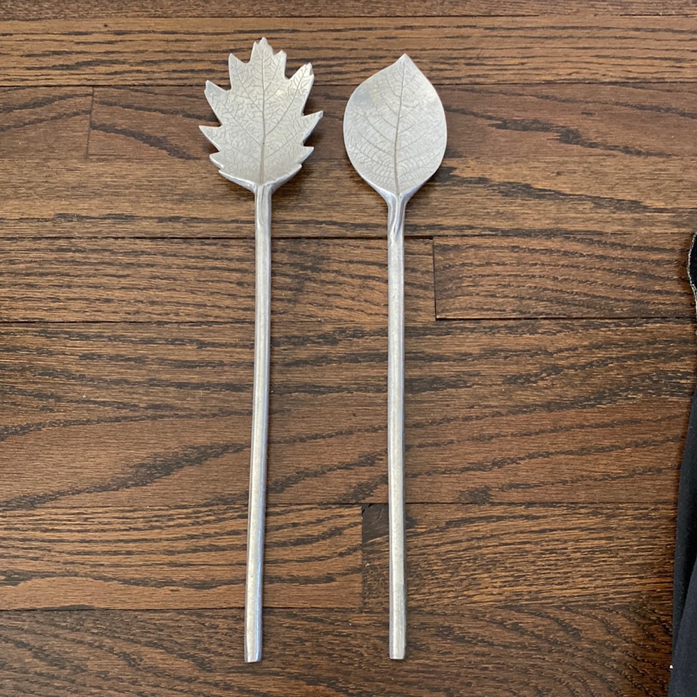 Vintage Leaf Shape Salad Tongs Mariposa 1992 Mexico Rustic Finish Silvertone 15”